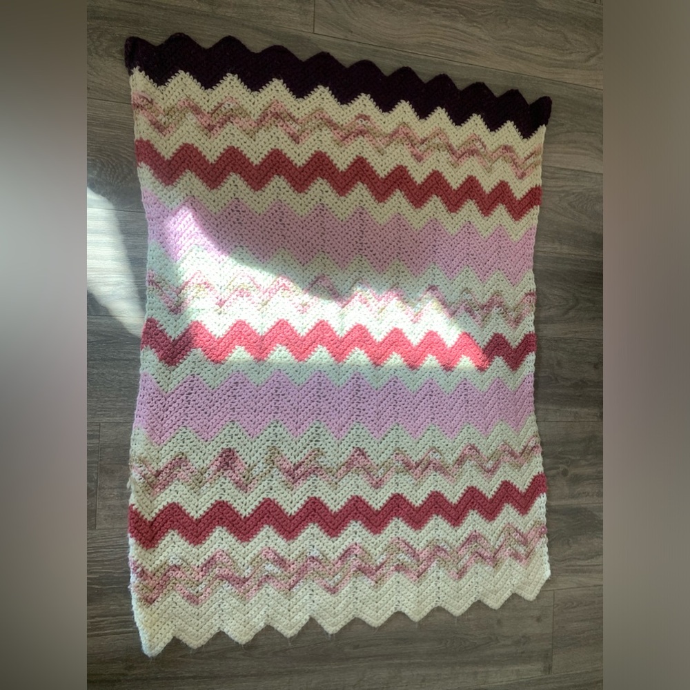 Vintage Handmade Afghan Crochet Knit Pink/Cream/Tan/Chevron Blanket 45” x 32”